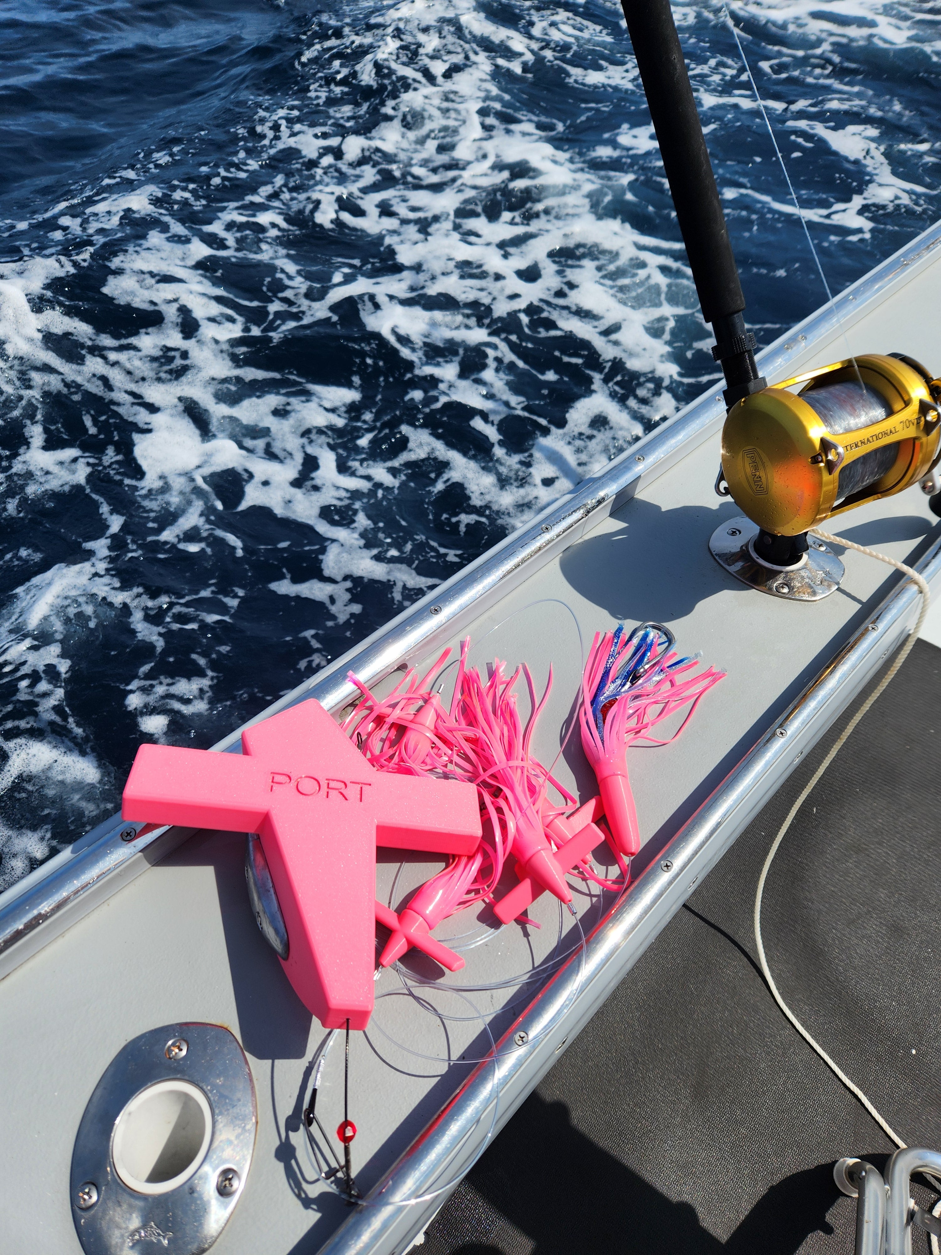 The Original Side-Tracking Trolling Bird – Offshore Innovations